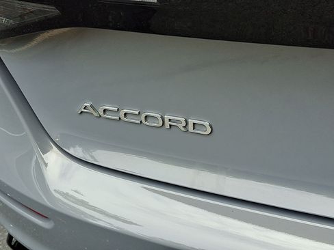Used 2025 Honda Accord Sport image 32