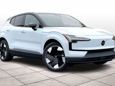 New 2026 Volvo EX30 Ultra image 2