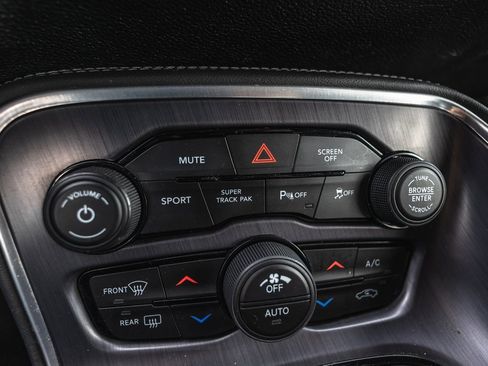 Used 2018 Dodge Challenger R/T Scat Pack image 22