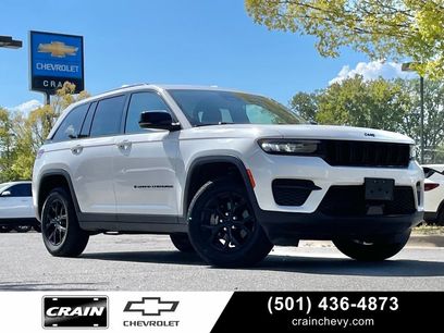 Used 2025 Jeep Grand Cherokee Altitude