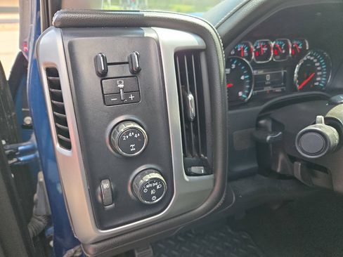 Used 2017 GMC Sierra 2500 SLE w/ SLE Fleet Preferred Package AWD/4WD image 16