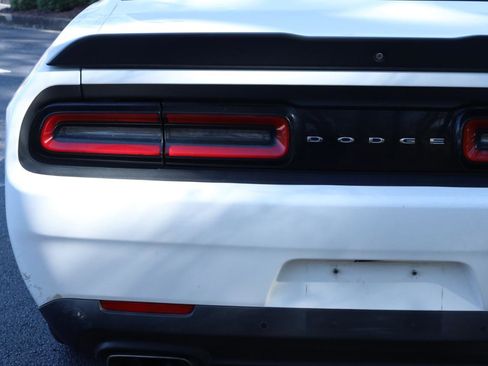 Used 2019 Dodge Challenger R/T w/ Driver Convenience Group image 20