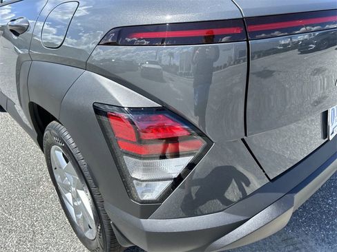 New 2026 Hyundai Kona SE image 16