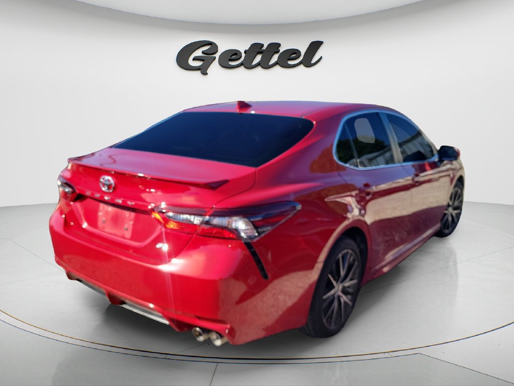 Used 2024 Toyota Camry SE w/ Convenience Package FWD image 4