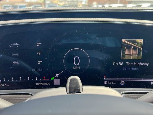 Used 2024 Cadillac Escalade Sport image 17