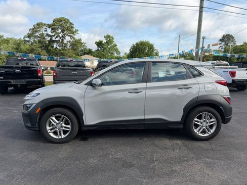 Used 2023 Hyundai Kona SE FWD image 8