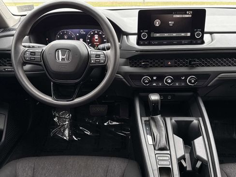 Used 2023 Honda Accord LX image 2