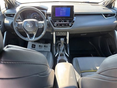 Certified 2025 Toyota Corolla Cross XSE w/ Convenience Package image 28