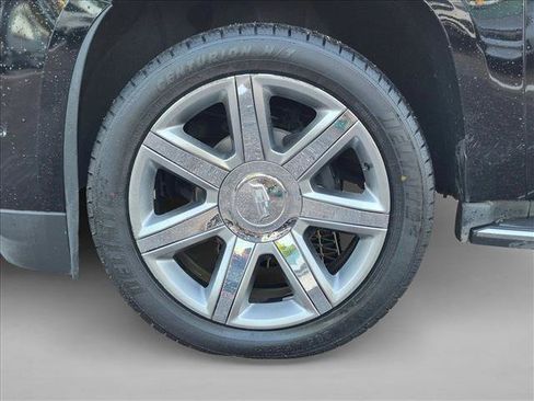 Used 2020 Cadillac Escalade Luxury RWD image 22