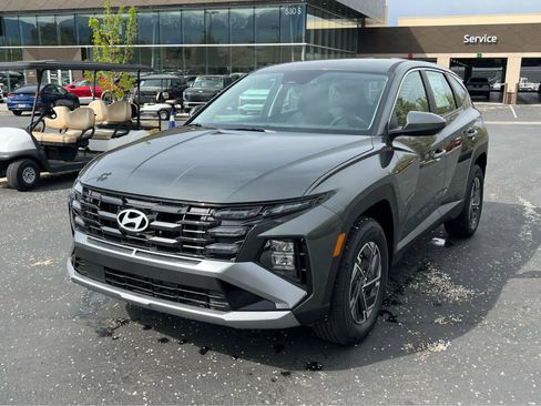 New 2026 Hyundai Tucson Blue SE AWD/4WD image 2