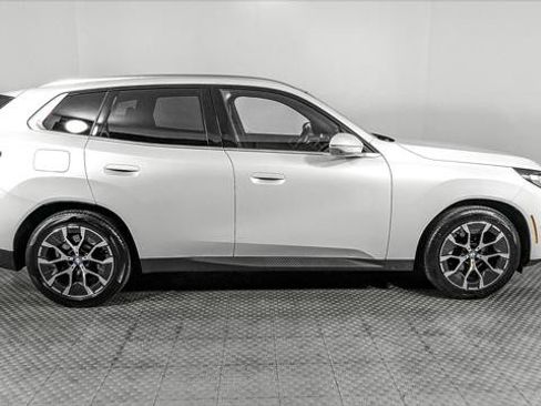 Used 2025 BMW X3 xDrive30i w/ Premium Package AWD/4WD image 9