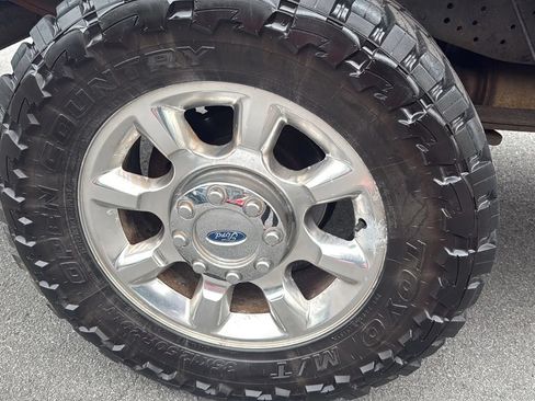 Used 2012 Ford F250 Lariat w/ Lariat Ultimate Pkg AWD/4WD image 11