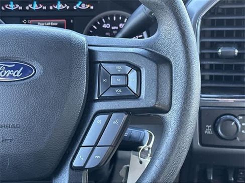 Used 2018 Ford F250 XLT w/ XLT Premium Package image 8