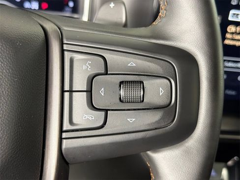 Used 2024 GMC Sierra 1500 AT4 w/ Technology Package image 26