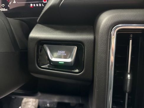 Used 2025 GMC Yukon Denali image 44