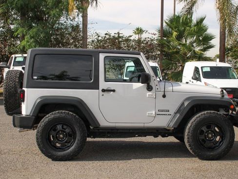 Used 2015 Jeep Wrangler Sport w/ Quick Order Package 24S AWD/4WD image 12