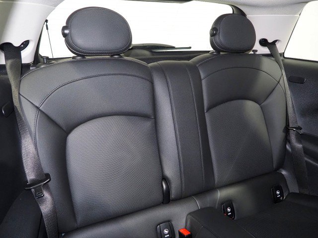 Used 2024 MINI Cooper 2-Door Hardtop FWD image 16