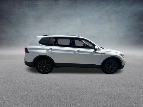Used 2023 Volkswagen Tiguan SE image 5