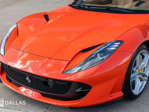 Used 2023 Ferrari 812 GTS Base image 6