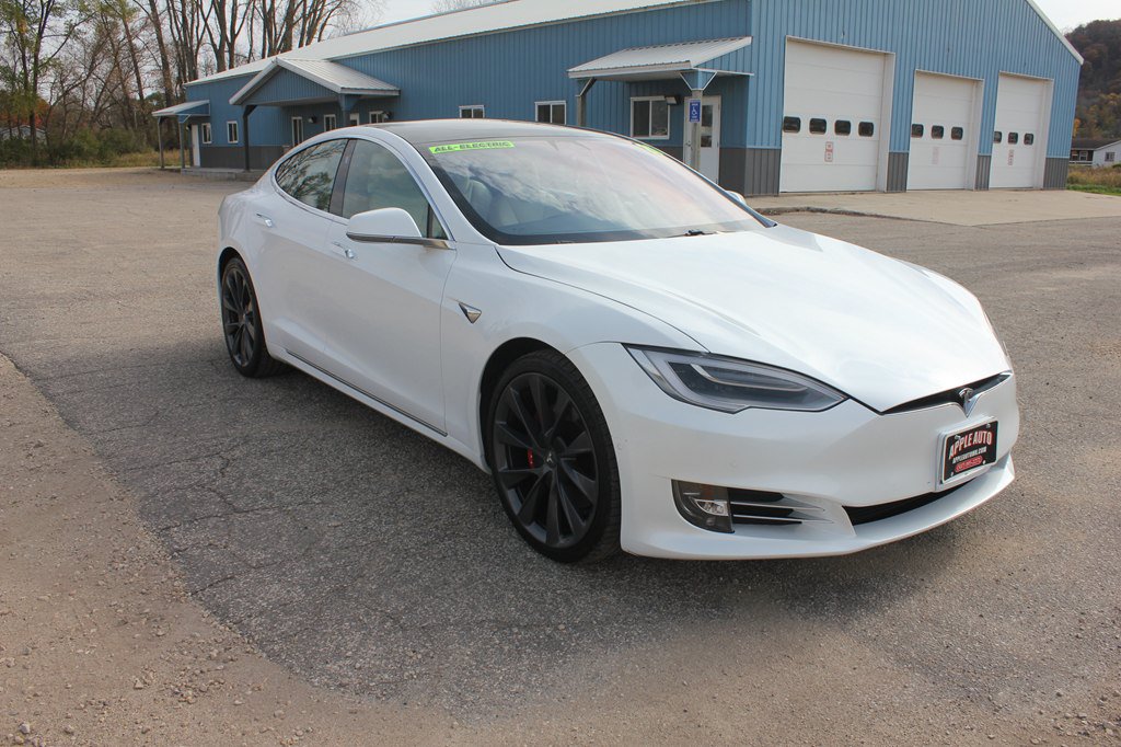 Used 2020 Tesla Model S Performance AWD/4WD image 3