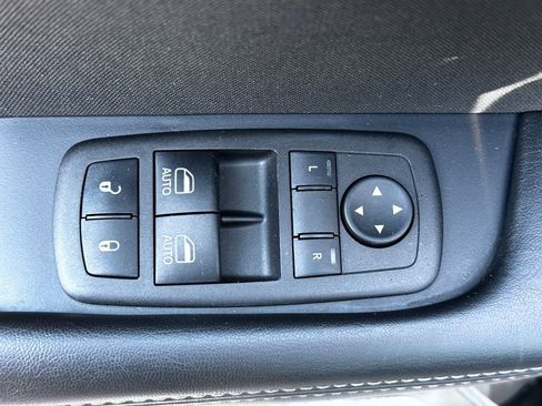 Used 2023 Dodge Challenger SXT image 26