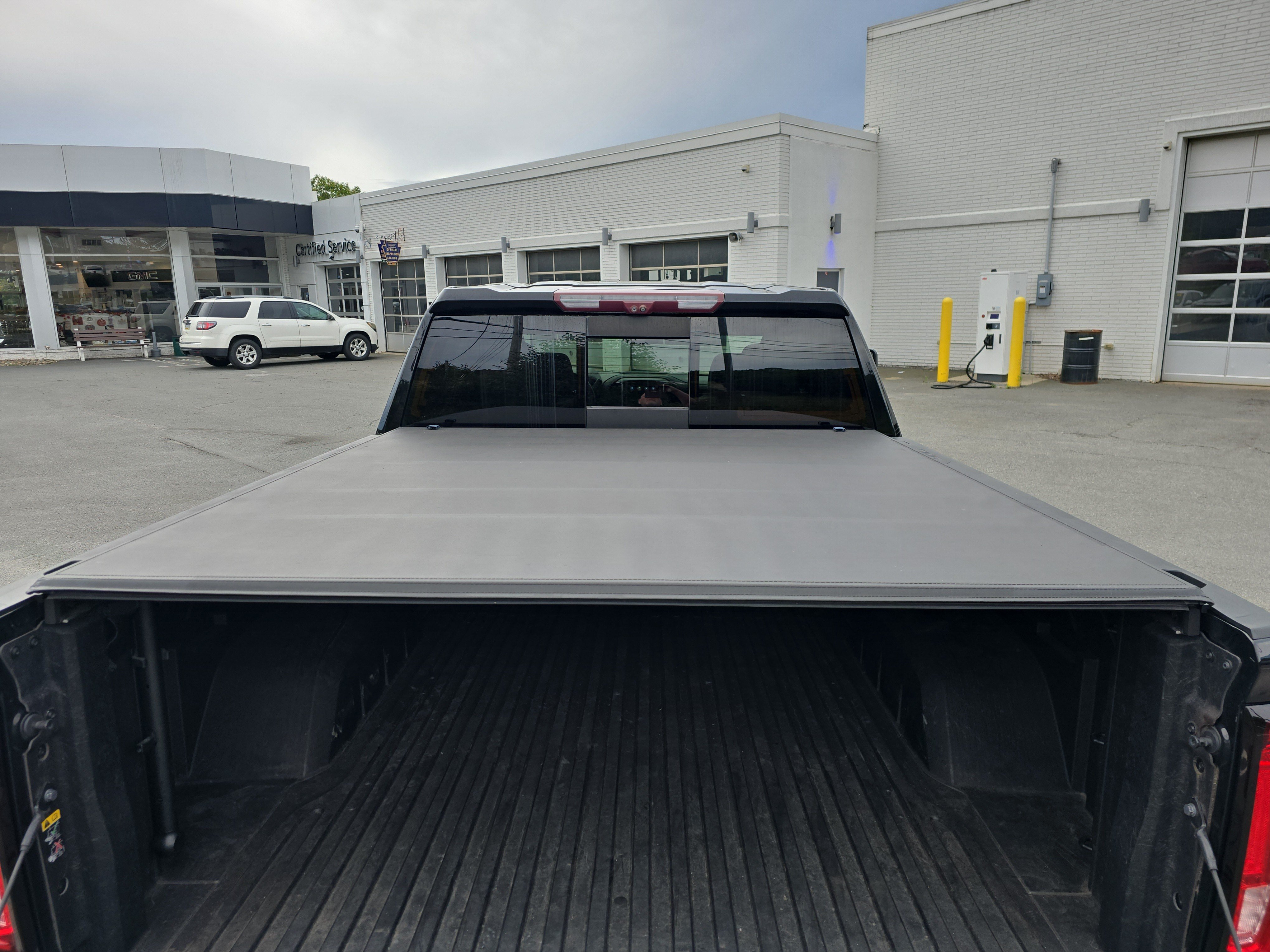 Used 2020 GMC Sierra 1500 AT4 w/ AT4 Premium Package AWD/4WD image 6