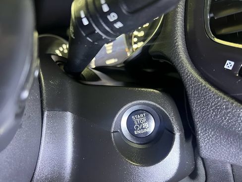 Used 2018 Jeep Compass Latitude w/ Popular Equipment Group AWD/4WD image 22