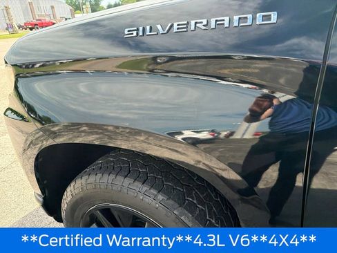 Used 2019 Chevrolet Silverado 1500 Custom w/ Custom Value Package AWD/4WD image 21