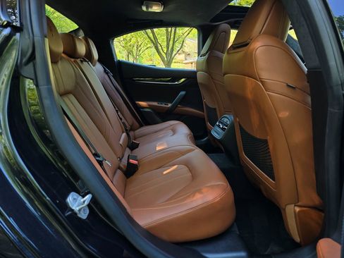 Used 2022 Maserati Ghibli GT image 18