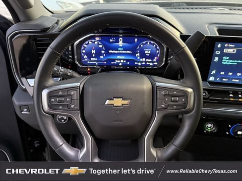Used 2024 Chevrolet Silverado 1500 LT w/ Z71 Off-Road Package AWD/4WD image 15