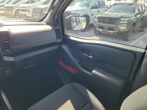 Used 2023 Nissan Frontier Pro-X w/ Pro Convenience Package RWD image 14