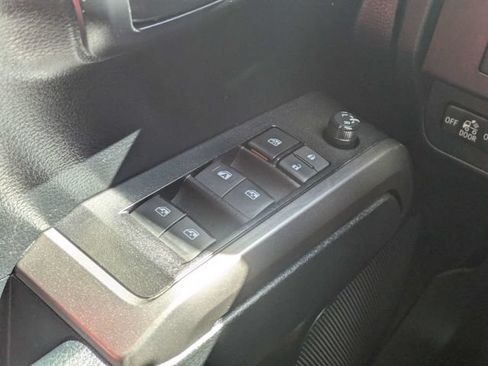 Used 2022 Toyota Tacoma SR5 w/ Technology Package RWD image 24