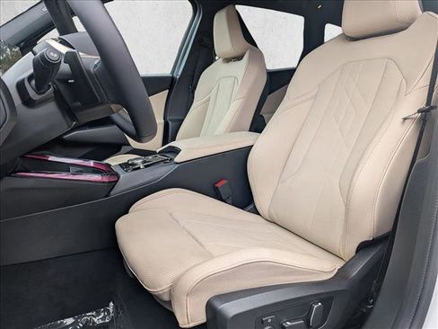 Used 2025 BMW X3 xDrive30i w/ Convenience Package image 17