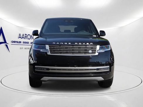 Used 2025 Land Rover Range Rover Long Wheelbase SE AWD/4WD image 2