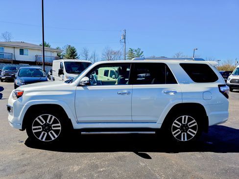 Used 2022 Toyota 4Runner Limited image 13