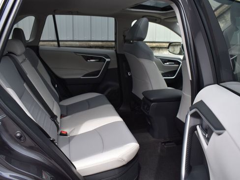 Certified 2025 Toyota RAV4 XLE Premium image 23