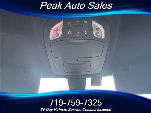 Used 2018 Chrysler Pacifica Touring-L w/ Premium Audio Group FWD image 19