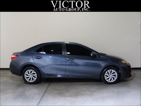 Used 2019 Toyota Corolla LE image 8