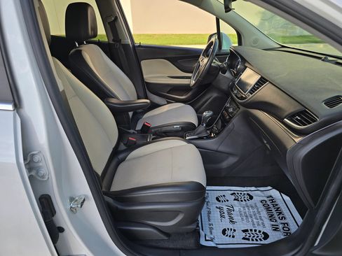 Used 2018 Buick Encore Preferred FWD image 22