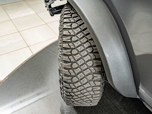 Used 2022 Ford Bronco 2-Door w/ Sasquatch Package AWD/4WD image 43