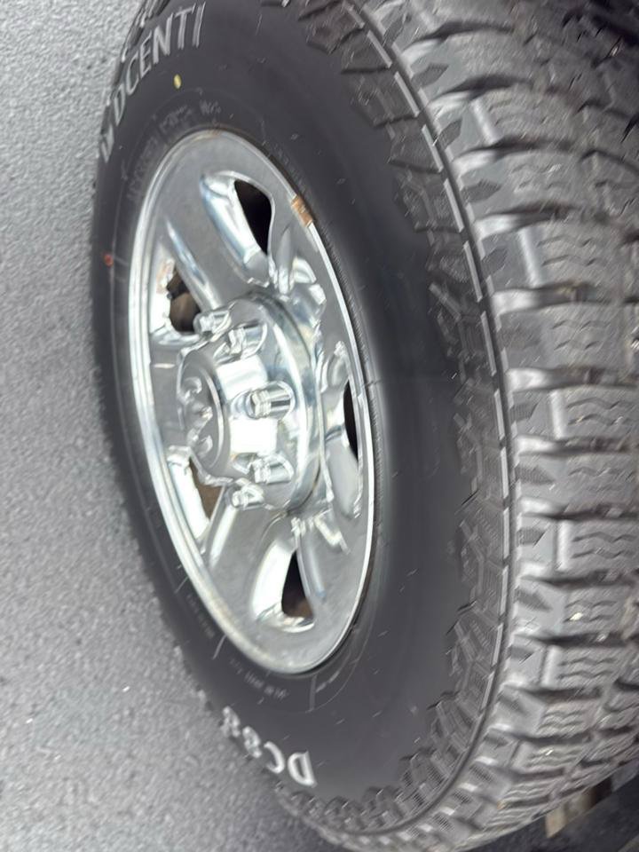 Used 2014 RAM 3500 Tradesman w/ Chrome Appearance Group AWD/4WD image 9