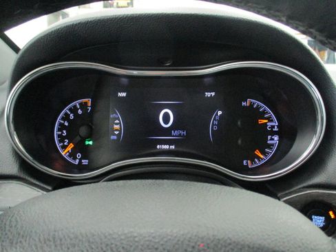 Used 2018 Jeep Grand Cherokee Altitude image 21