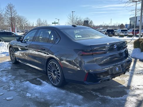 New 2026 BMW 750e xDrive w/ Luxury Rear Seating Package image 3