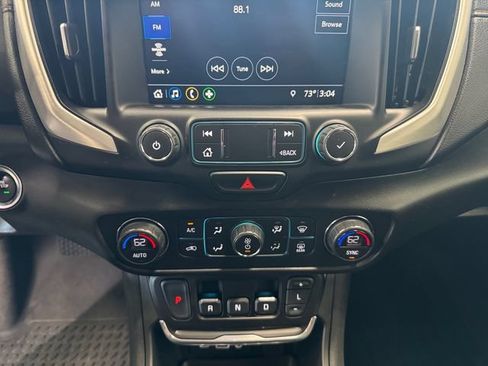 Used 2021 GMC Terrain SLT AWD/4WD image 3