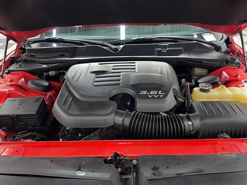 Used 2015 Dodge Challenger SXT w/ Super Sport Group (SS/T) RWD image 23
