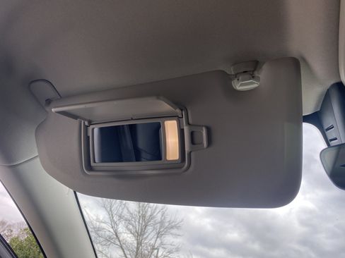 Used 2025 Volvo V60 B5 Cross Country Plus image 47