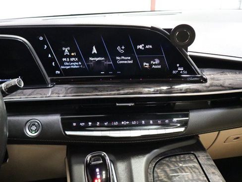 Used 2021 Cadillac Escalade Premium Luxury w/ LPO, Illumination Package AWD/4WD image 7