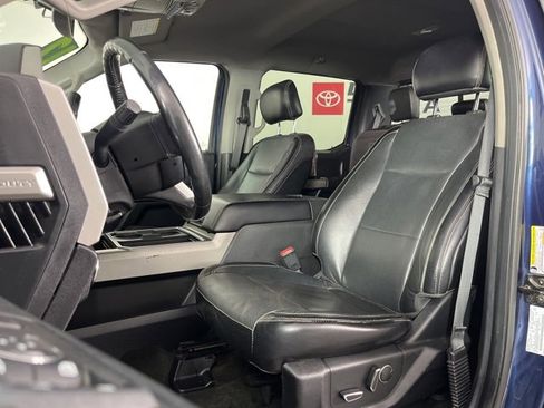 Used 2017 Ford F350 Lariat w/ Chrome Package image 4