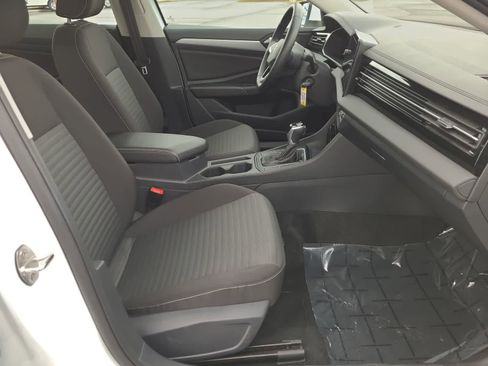 Used 2025 Volkswagen Jetta S image 22
