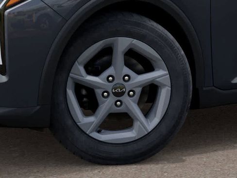 New 2025 Kia K4 LXS image 9